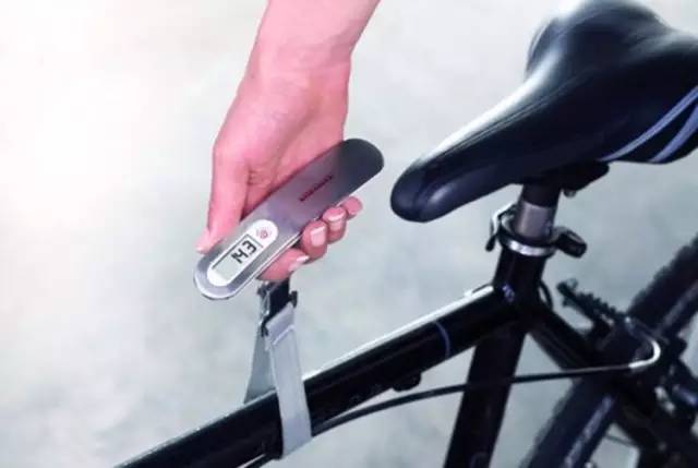 年會發什么禮品